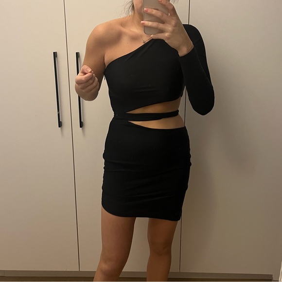 Superdown Mini Cutout Dress - Picture 2 of 4